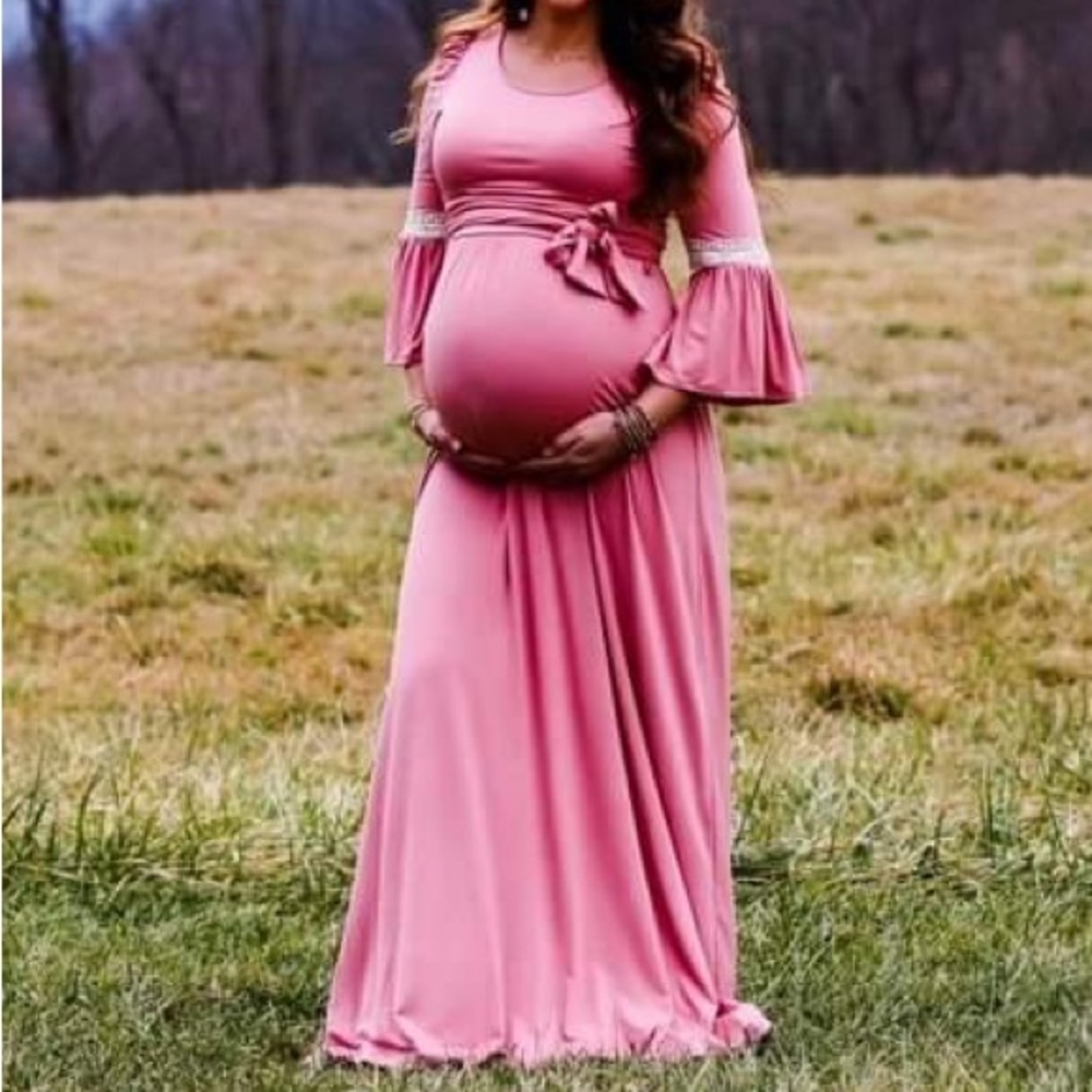 Size medium pink maternity dress